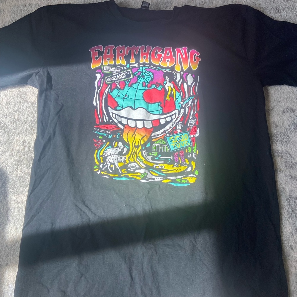 Earth Gang Tour Merch! Sz XL. Never worn!!!!!!
